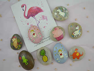 PEBBLE WITH HANDPAINTING