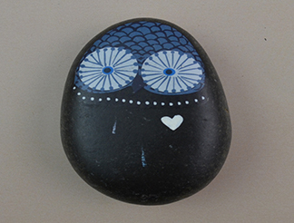 PEBBLE WITH HANDPAINTING