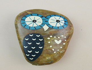 PEBBLE WITH HANDPAINTING