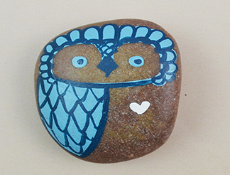 PEBBLE WITH HANDPAINTING