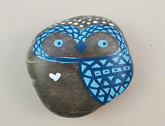 PEBBLE WITH HANDPAINTING